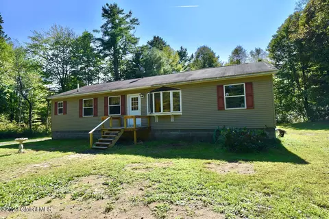 288 N Greenfield Rd, Porter Corners, NY 12859