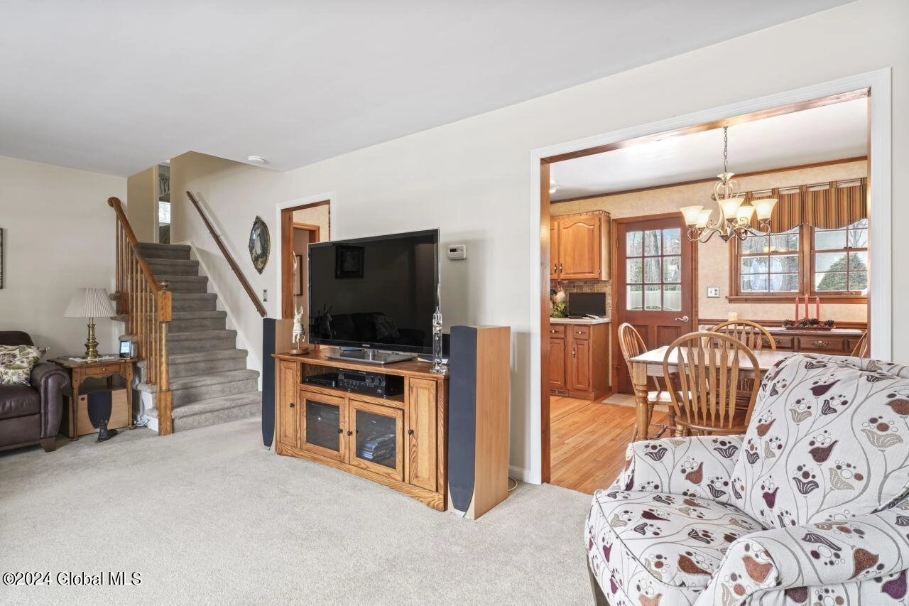 Living - 149 Willow Ln, Glenville, NY 12302 photo 3 of 3