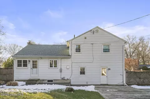 Exterior - 149 Willow Ln, Glenville, NY 12302 photo 16 of 16