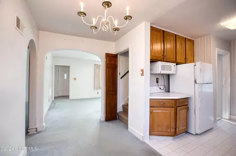 Kitchen - 2 David Dr, Glenville, NY 12302 photo 1 of 2