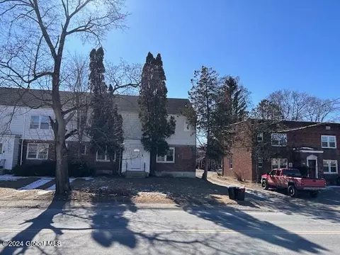 2526 Watt St, Schenectady, NY 12304