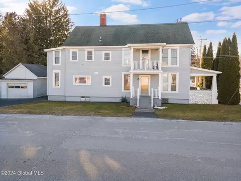 1001 Elizabeth St, Mechanicville, NY 12118