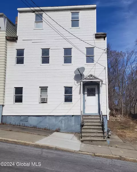 19 Mccarty Ave, Albany, NY 12202