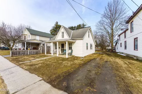 Exterior - 109 E Main St, Cambridge, NY 12816 photo 3 of 7
