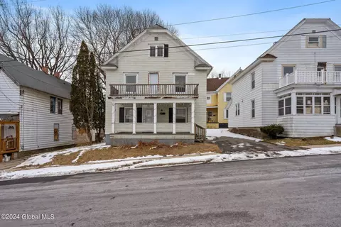 101 S Judson St, Gloversville, NY 12078