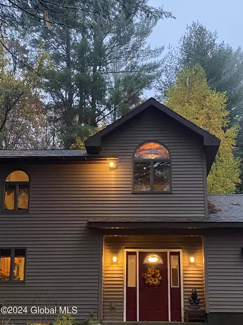 186 Brower Rd, Gloversville, NY 12078