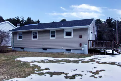 Exterior - 79 Hamilton Ave, Corinth, NY 12822 photo 7 of 10