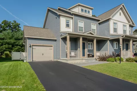 13 Weston Way, Malta, NY 12020