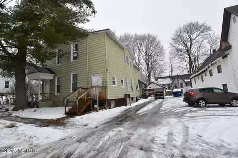 112 Washington St, Gloversville, NY 12078