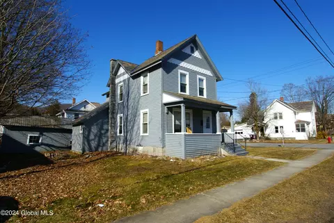 22 Columbus St, Granville, NY 12832