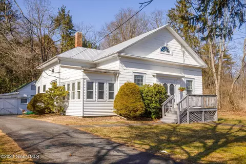 24 County Route 403, Greenville, NY 12083