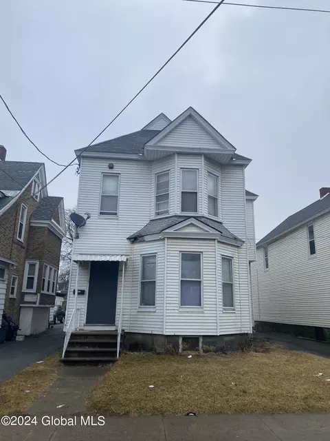 949 State St, Schenectady, NY 12307