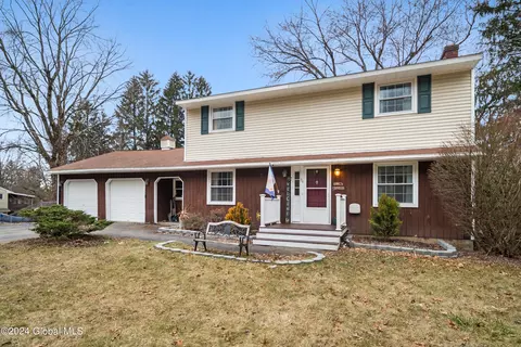 154 Lapp Rd, Clifton Park, NY 12065