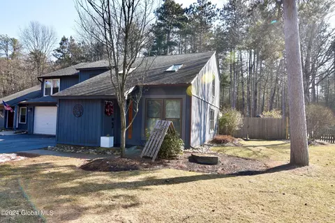 166 Thimbleberry Rd, Malta, NY 12020