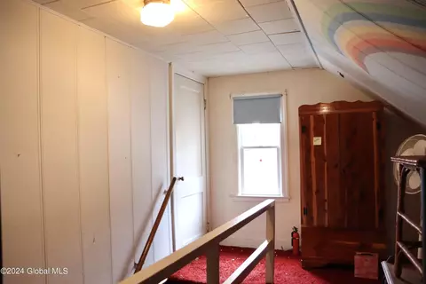 Entry Way - 231 Fifteenth St, Schenectady, NY 12306 photo 1 of 1