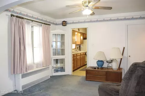 Bedroom - 231 Fifteenth St, Schenectady, NY 12306 photo 2 of 11