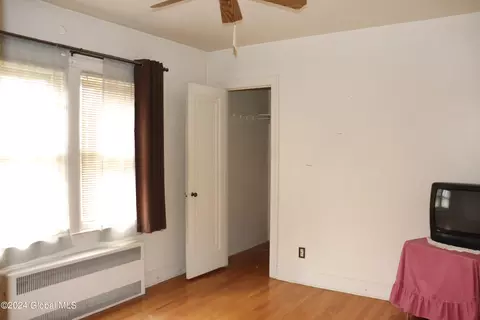 Bedroom - 231 Fifteenth St, Schenectady, NY 12306 photo 7 of 11