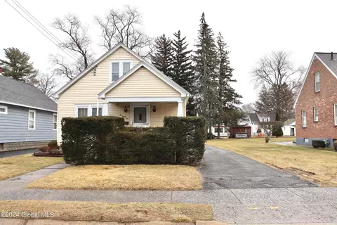 Exterior - 231 Fifteenth St, Schenectady, NY 12306 photo 12 of 12
