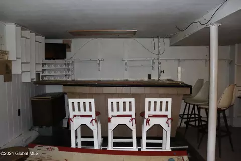 Exterior - 231 Fifteenth St, Schenectady, NY 12306 photo 4 of 12