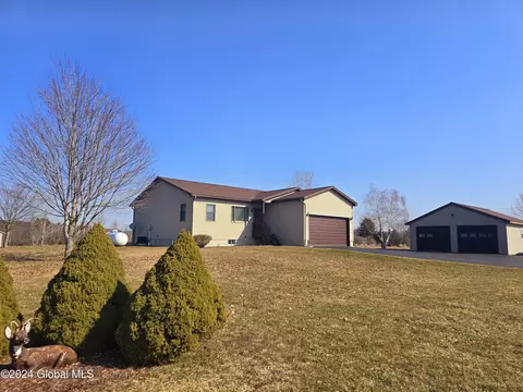 121 Opalka Rd, Fort Johnson, NY 12070