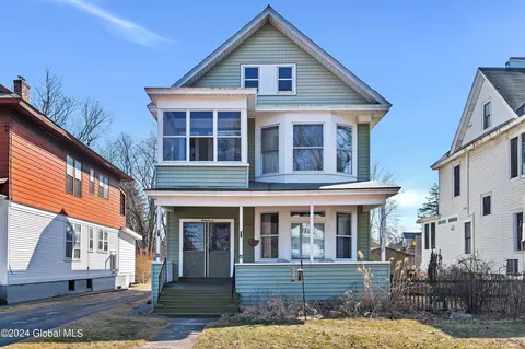 67 Manning Blvd, Albany, NY 12203