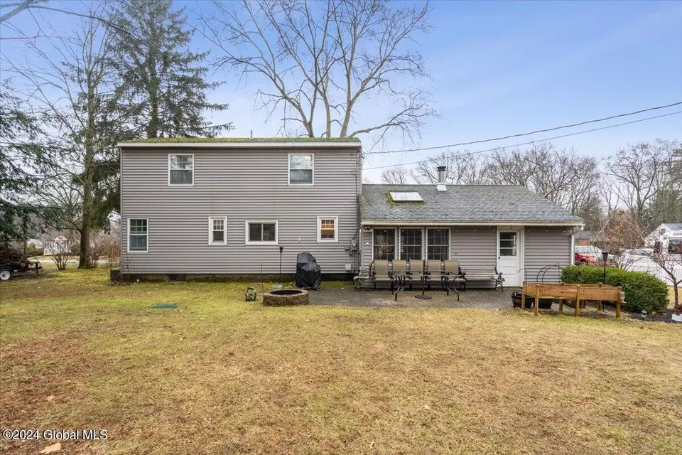 135 Willow Ln, Glenville, NY 12302 29 Photos Movoto