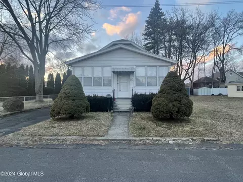 27 Elmhurst Ave, Albany, NY 12205