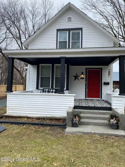 11 Griswald St, Nassau, NY 12123