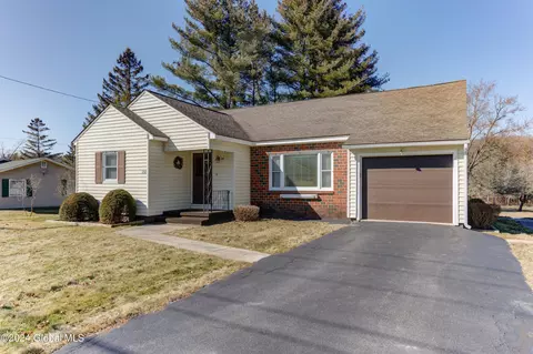 1757 State Highway 67, Johnstown, NY 12095