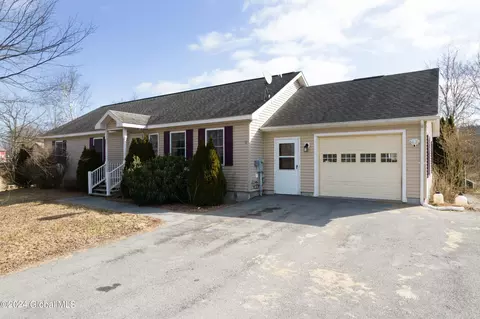 1524 County Road 17, Fort Ann, NY 12827
