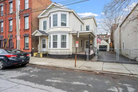 36 Main St, Cohoes, NY 12047
