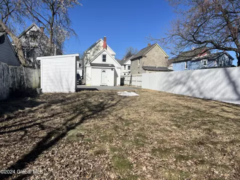 Exterior - 1334 7th Ave, Schenectady, NY 12303 photo 6 of 7