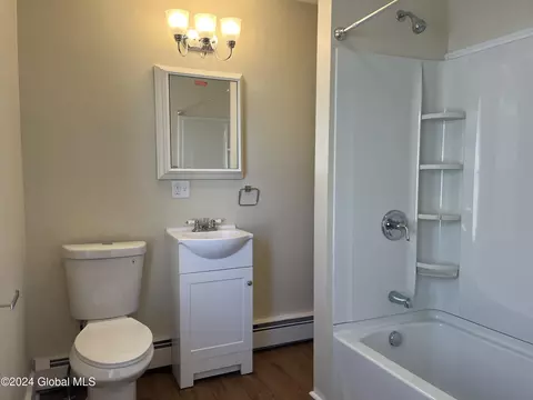 Bath - 1334 7th Ave, Schenectady, NY 12303 photo 4 of 4