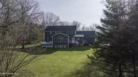 Exterior - 1341 Partridge Dr, Castleton On Hudson, NY 12033 photo 21 of 25