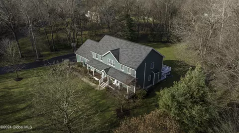 Exterior - 1341 Partridge Dr, Castleton On Hudson, NY 12033 photo 6 of 25