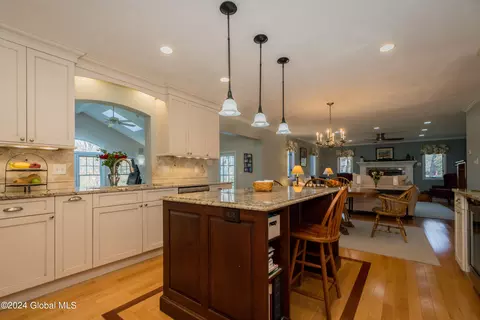 Kitchen - 1341 Partridge Dr, Castleton On Hudson, NY 12033 photo 3 of 8