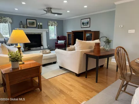 Living - 1341 Partridge Dr, Castleton On Hudson, NY 12033 photo 2 of 17