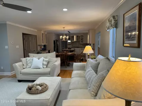 Living - 1341 Partridge Dr, Castleton On Hudson, NY 12033 photo 16 of 17