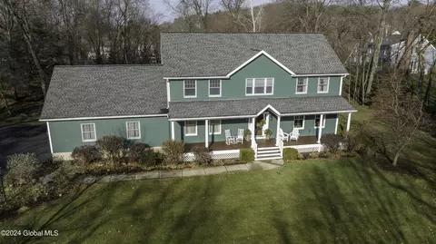 Exterior - 1341 Partridge Dr, Castleton On Hudson, NY 12033 photo 12 of 25