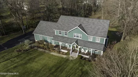 Exterior - 1341 Partridge Dr, Castleton On Hudson, NY 12033 photo 7 of 25