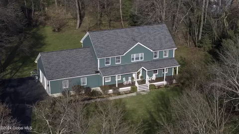 Exterior - 1341 Partridge Dr, Castleton On Hudson, NY 12033 photo 14 of 25