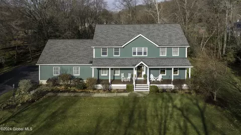 Exterior - 1341 Partridge Dr, Castleton On Hudson, NY 12033 photo 8 of 25
