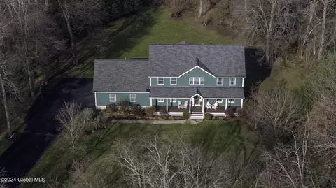View/Area - 1341 Partridge Dr, Castleton On Hudson, NY 12033 photo 3 of 12
