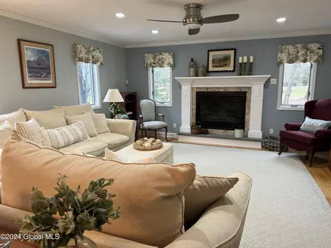 Living - 1341 Partridge Dr, Castleton On Hudson, NY 12033 photo 17 of 17