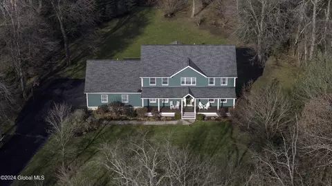 Exterior - 1341 Partridge Dr, Castleton On Hudson, NY 12033 photo 16 of 25