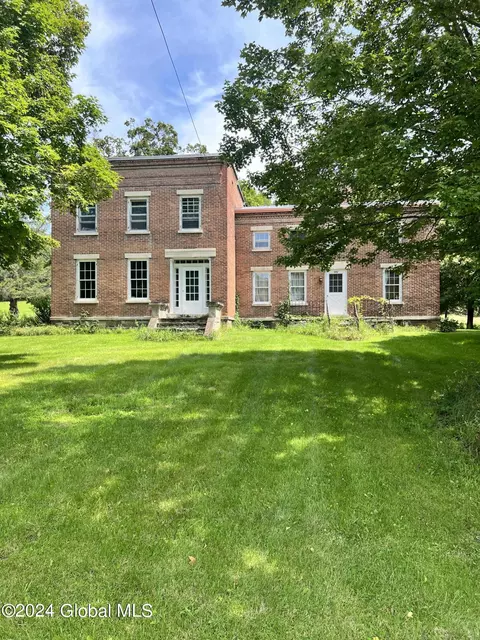 526 County Route 62, Cambridge, NY 12816