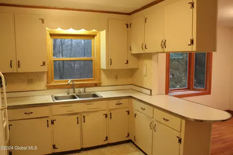 45 Woodside Dr, Glenville, NY 12302 photo 14