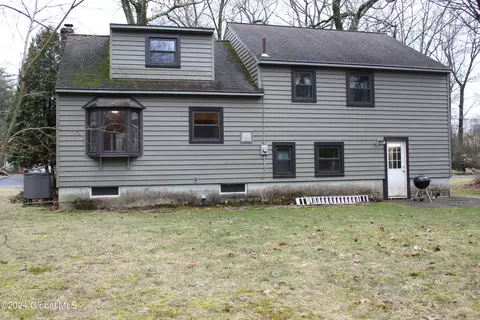 45 Woodside Dr, Glenville, NY 12302 photo 3