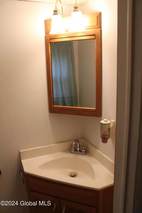 45 Woodside Dr, Glenville, NY 12302 photo 6