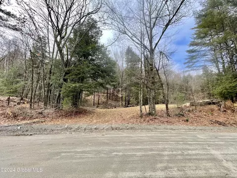 2 Pucker Street # l36, Warrensburg, NY 12885